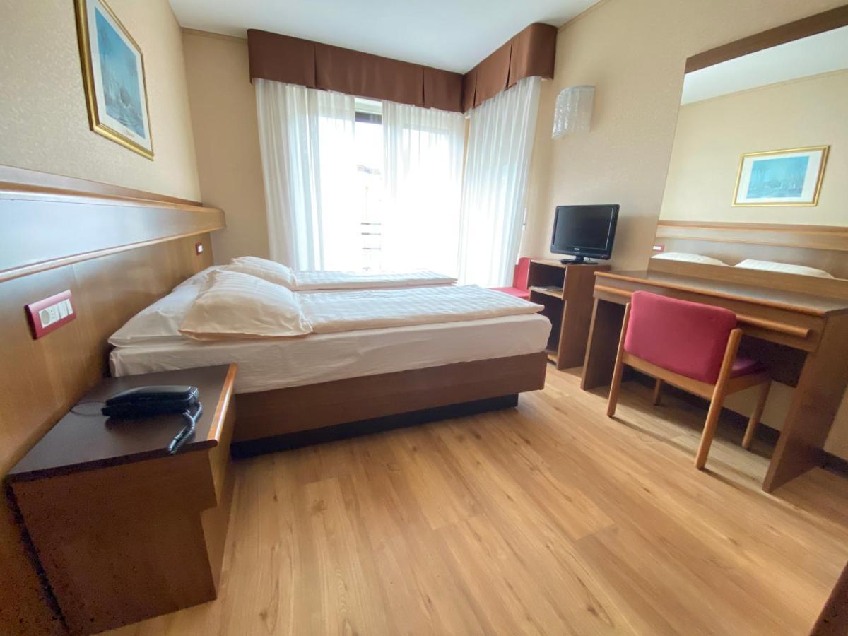 Sunlake Hotel Ρίβα ντελ Γκάρντα Εξωτερικό φωτογραφία