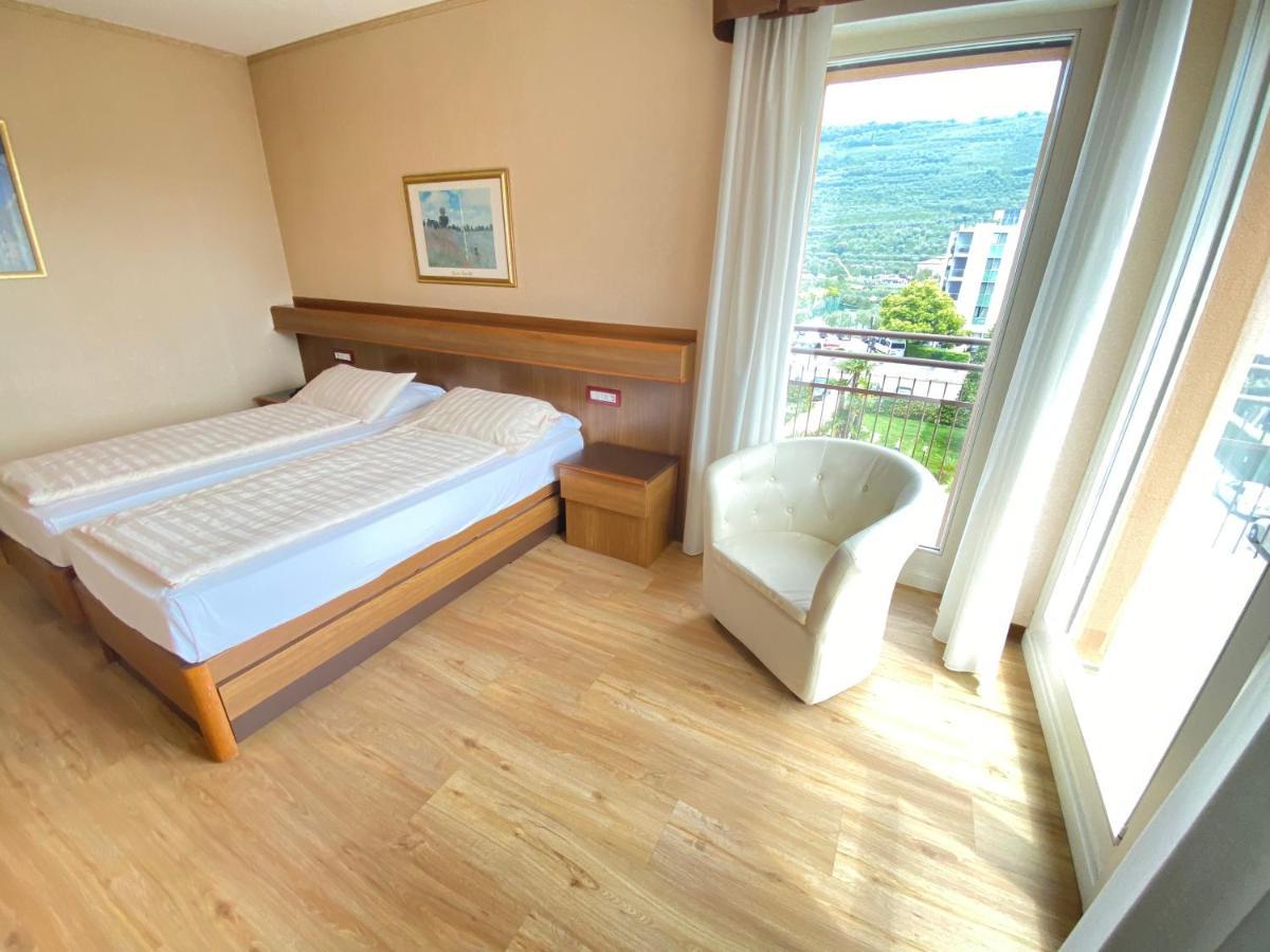 Sunlake Hotel Ρίβα ντελ Γκάρντα Εξωτερικό φωτογραφία