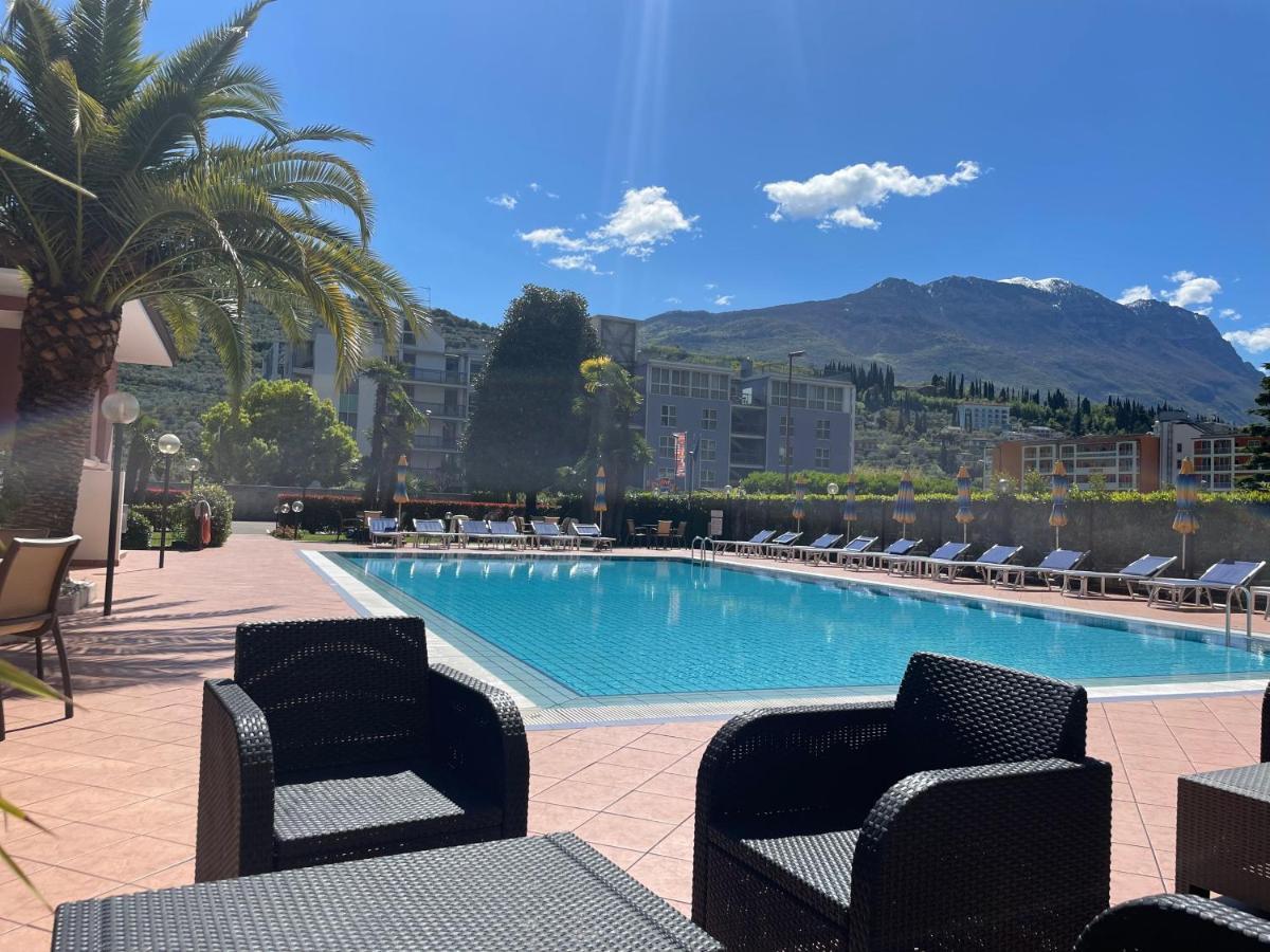 Sunlake Hotel Ρίβα ντελ Γκάρντα Εξωτερικό φωτογραφία