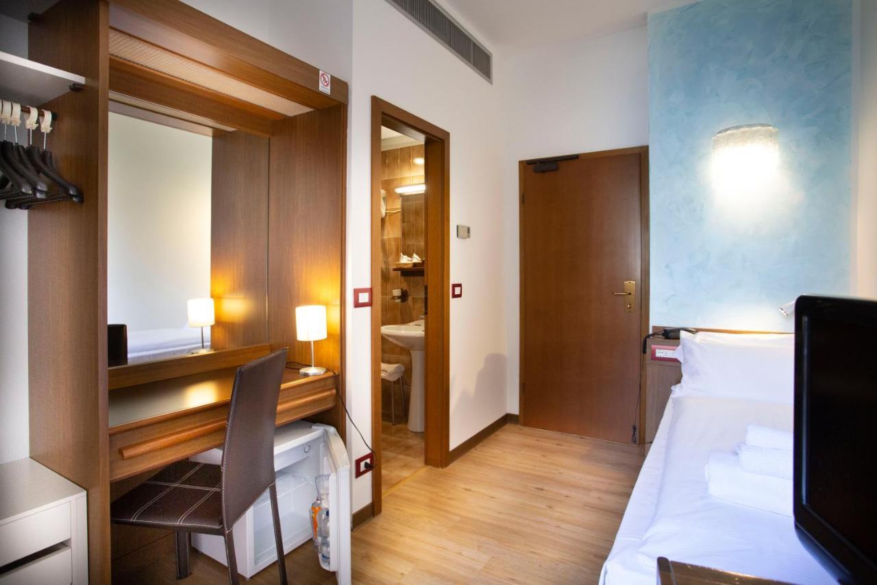 Sunlake Hotel Ρίβα ντελ Γκάρντα Εξωτερικό φωτογραφία