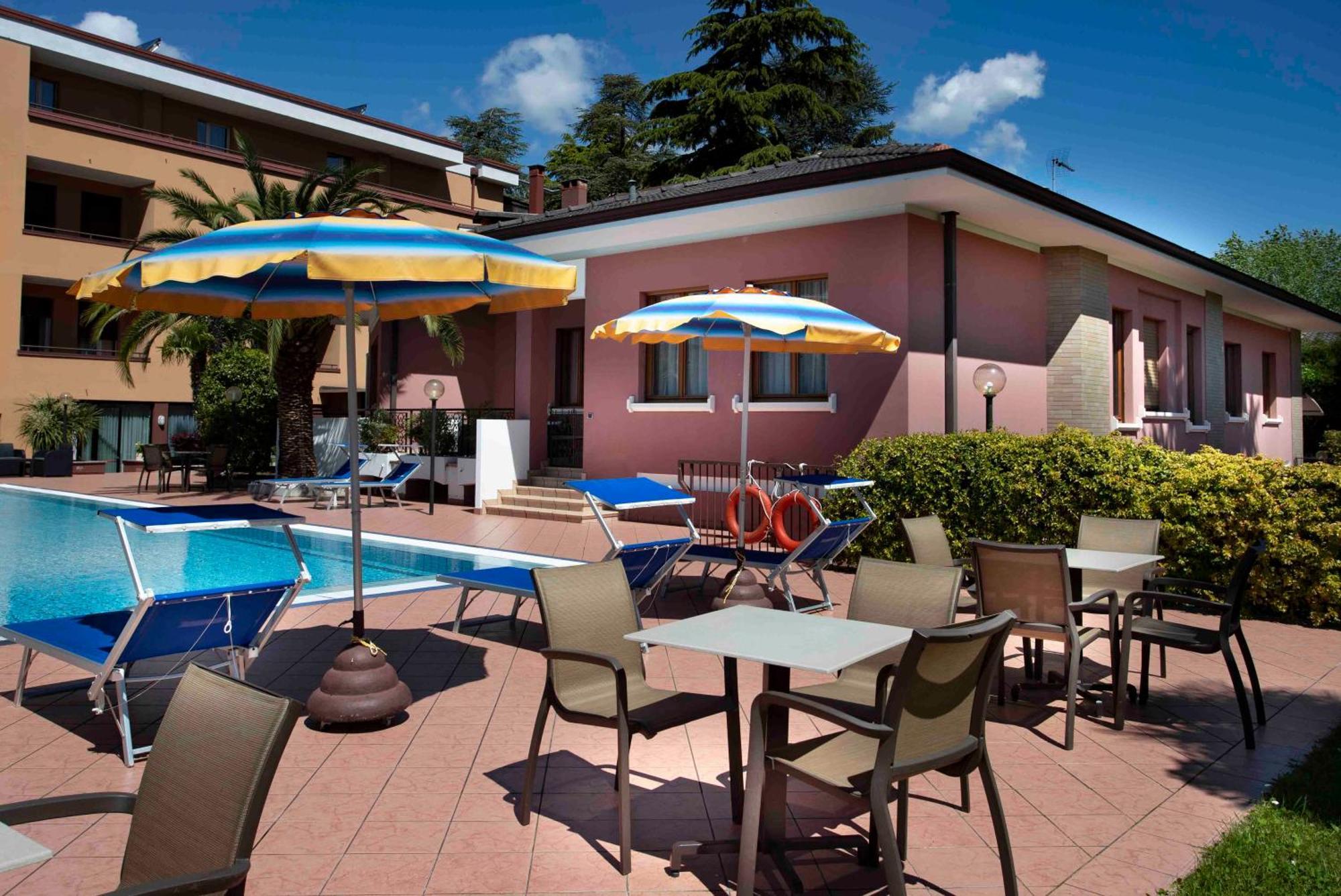 Sunlake Hotel Ρίβα ντελ Γκάρντα Εξωτερικό φωτογραφία