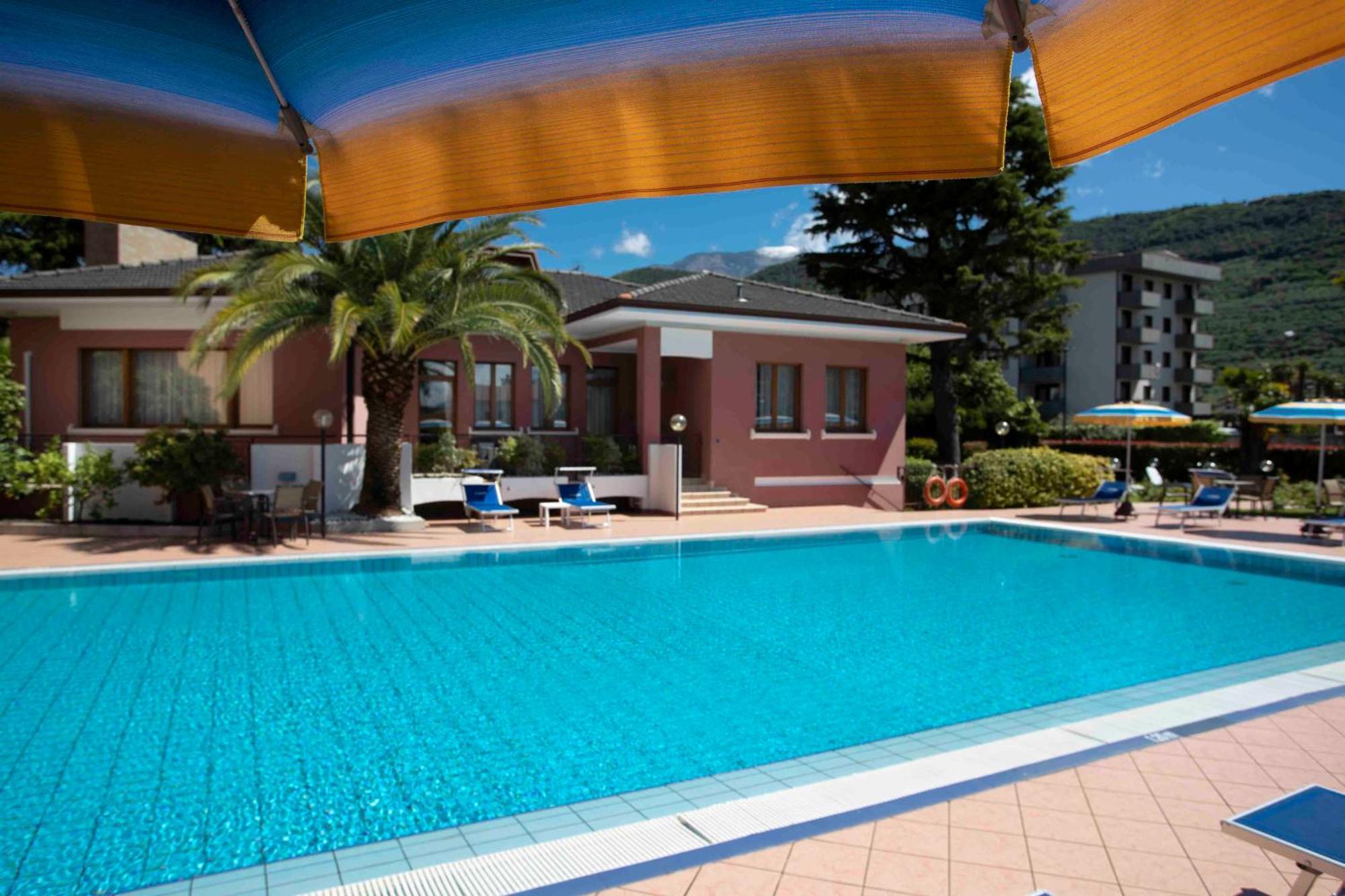 Sunlake Hotel Ρίβα ντελ Γκάρντα Εξωτερικό φωτογραφία