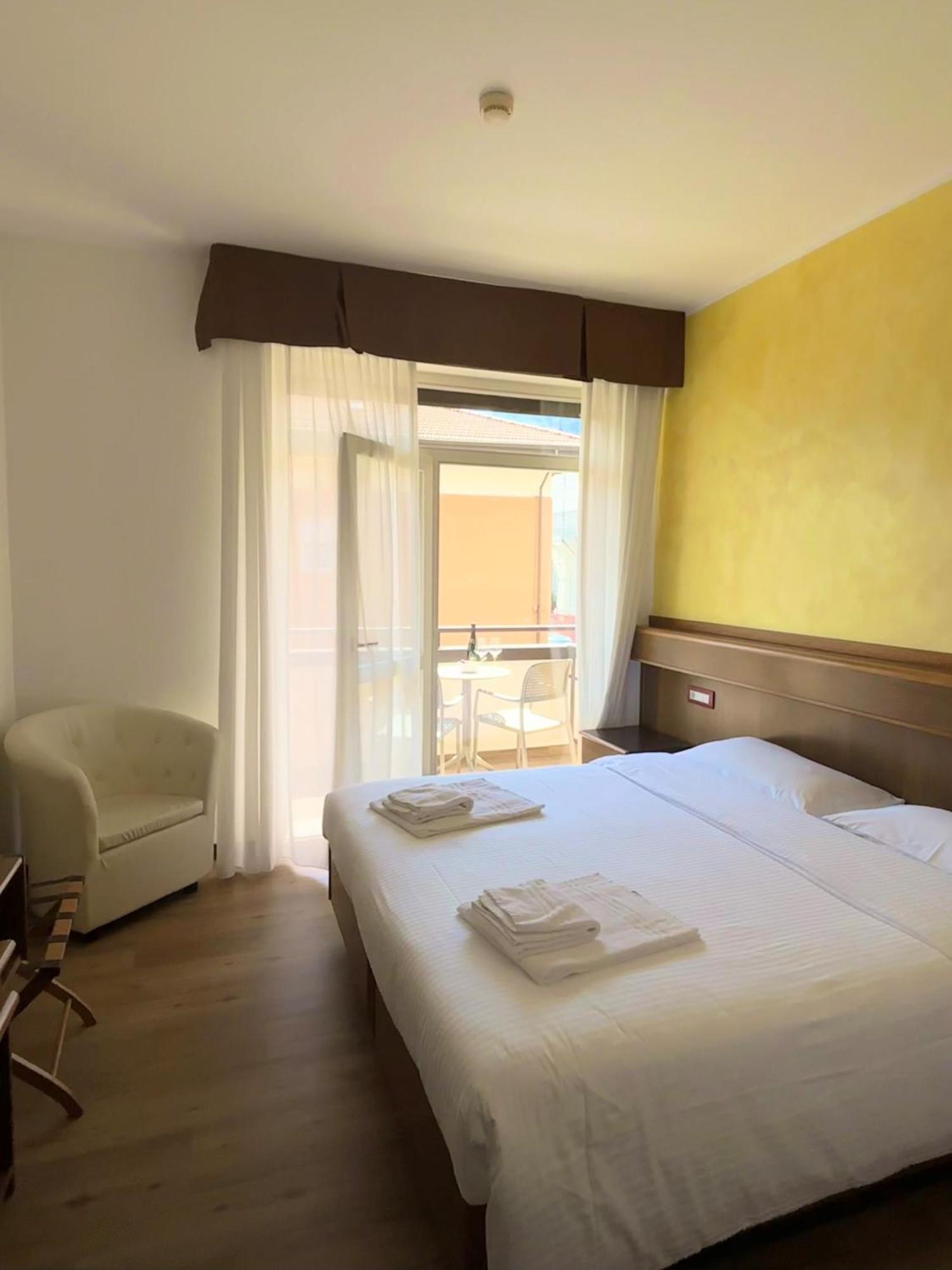 Sunlake Hotel Ρίβα ντελ Γκάρντα Εξωτερικό φωτογραφία