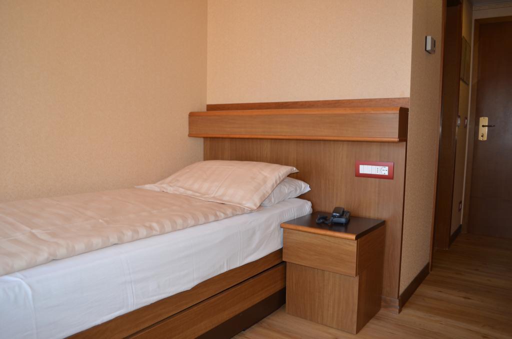 Sunlake Hotel Ρίβα ντελ Γκάρντα Εξωτερικό φωτογραφία